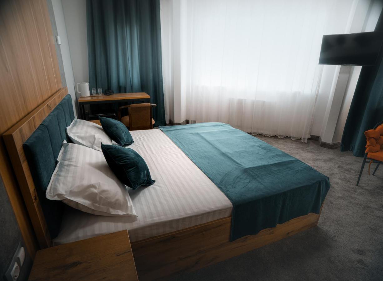 Demure Hotel ทาชเคนต์ ภายนอก รูปภาพ