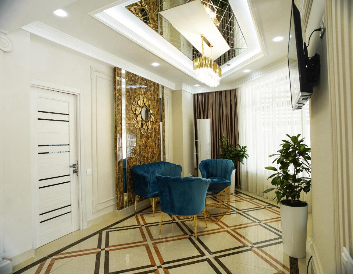 Demure Hotel ทาชเคนต์ ภายนอก รูปภาพ
