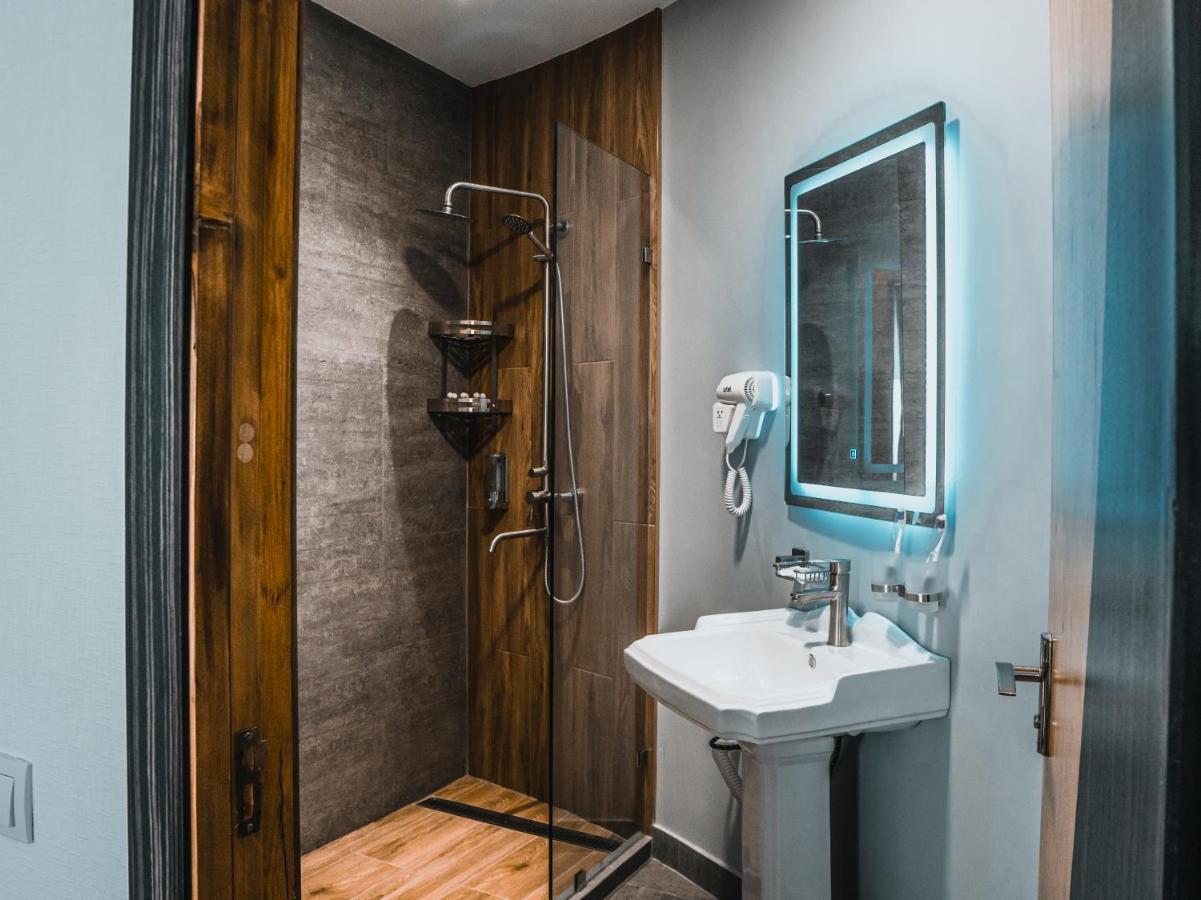 Demure Hotel ทาชเคนต์ ภายนอก รูปภาพ