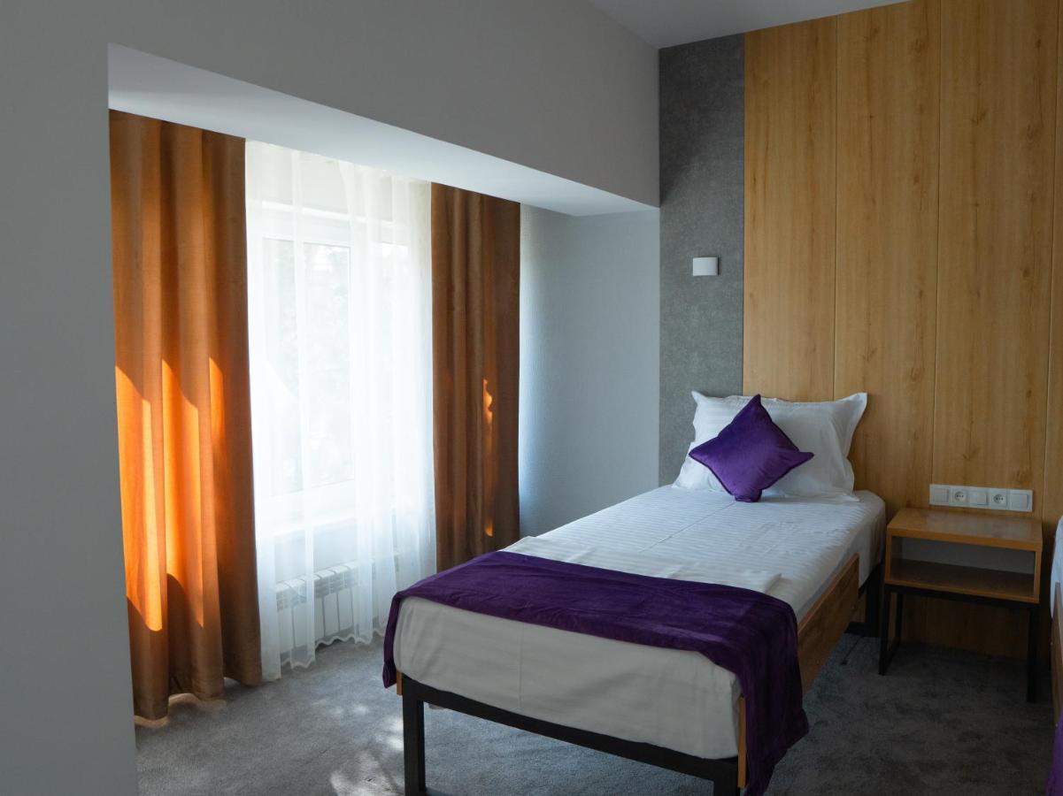 Demure Hotel ทาชเคนต์ ภายนอก รูปภาพ