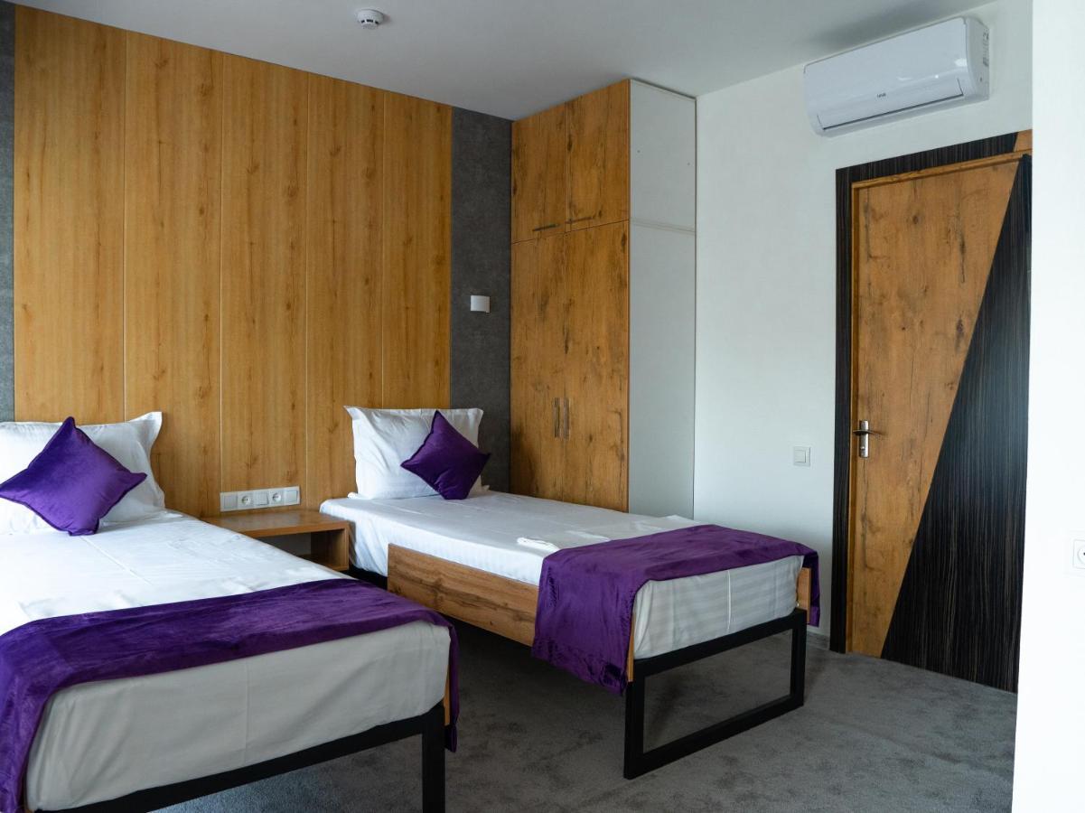 Demure Hotel ทาชเคนต์ ภายนอก รูปภาพ