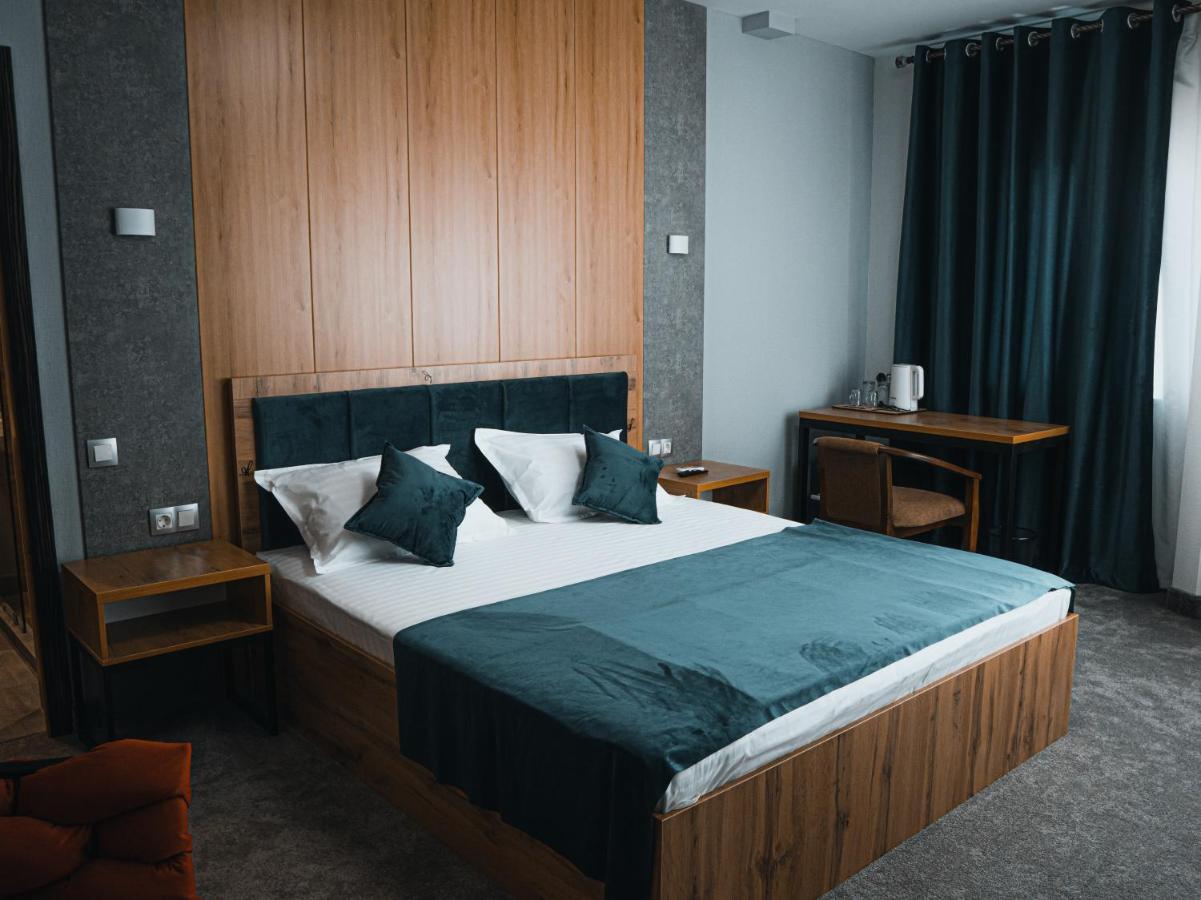 Demure Hotel ทาชเคนต์ ภายนอก รูปภาพ